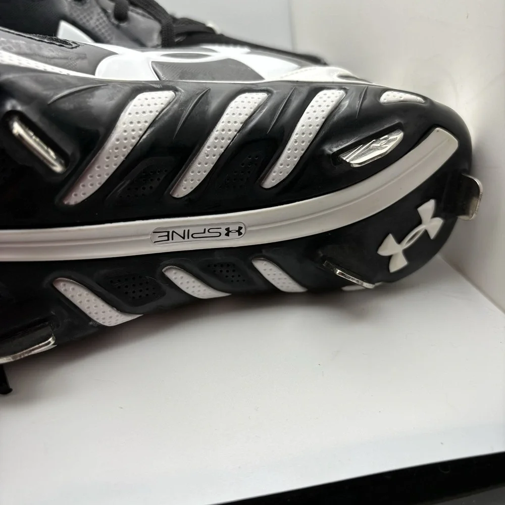 Under Armour Womens Fastpitch Spikes Spine Glyde ST Cleats Black White 8 1264179